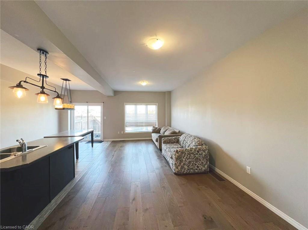 12-370 Stonehenge Drive Property Photo 8