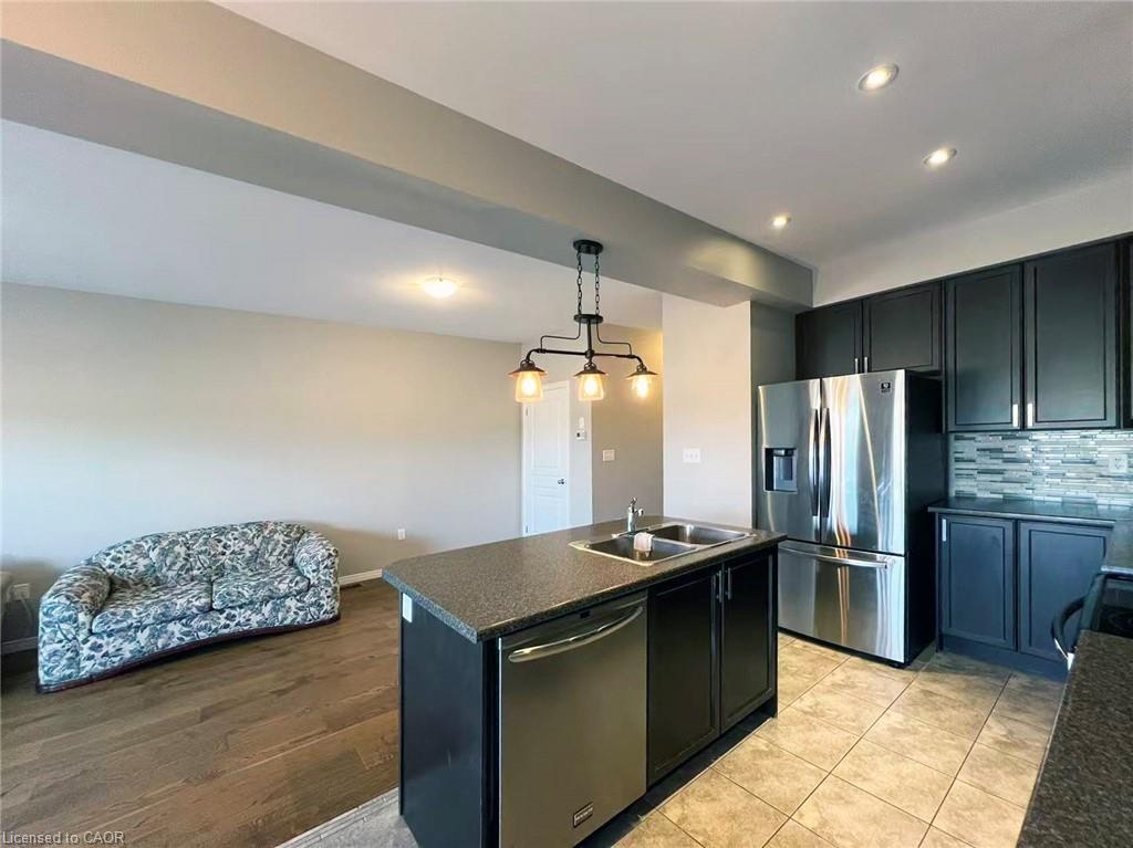 12-370 Stonehenge Drive Property Photo 12