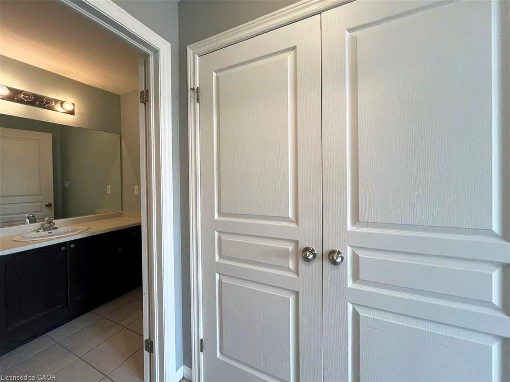 12-370 Stonehenge Drive Property Photo 18