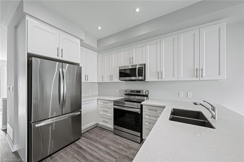 53 Aquarius Crescent Property Photo 12