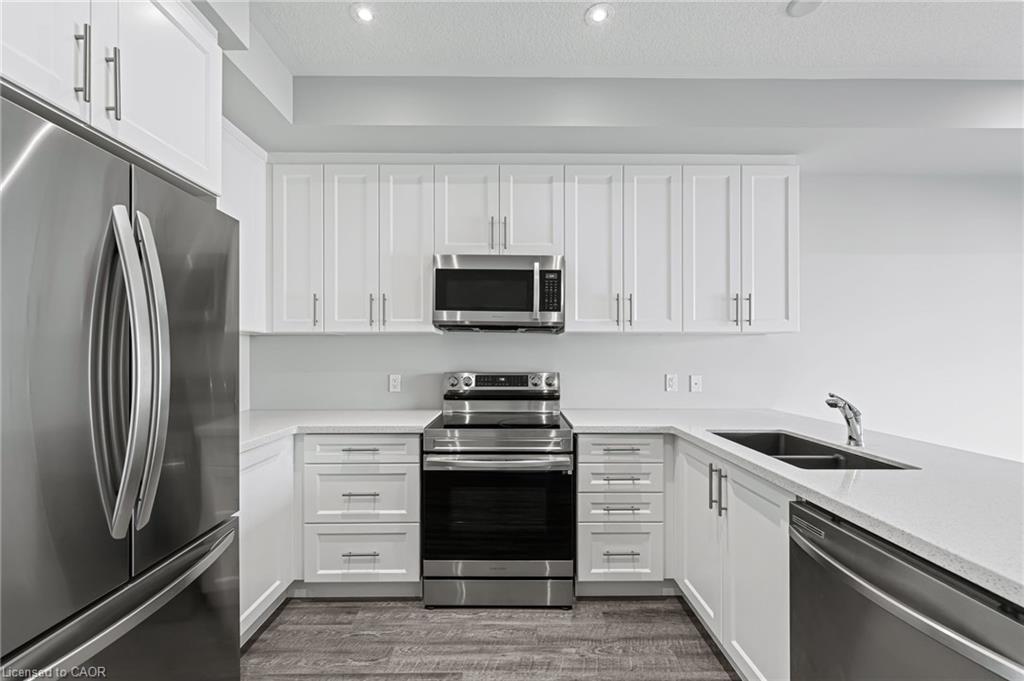 53 Aquarius Crescent Property Photo 13