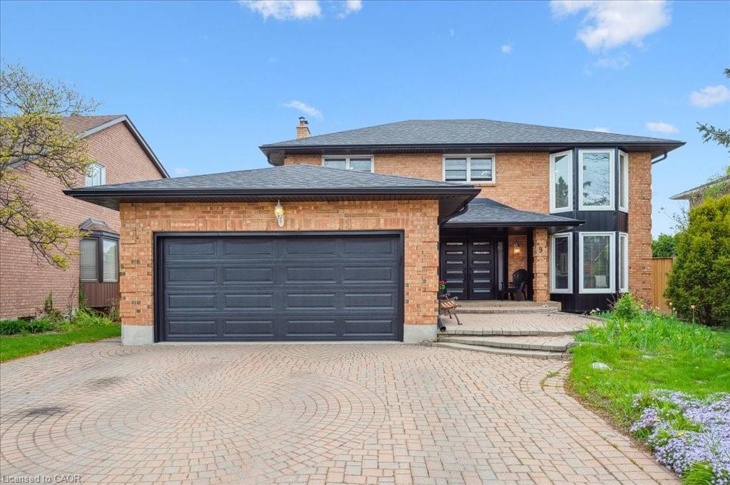 9 Kortright Road E Property Photo 1