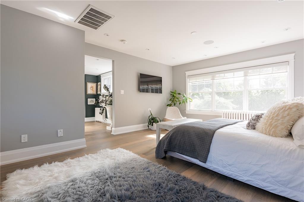 340 Spruce Street Property Photo 21