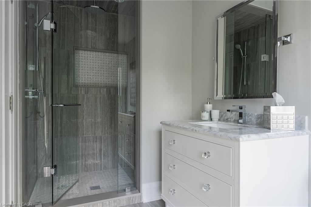 340 Spruce Street Property Photo 31