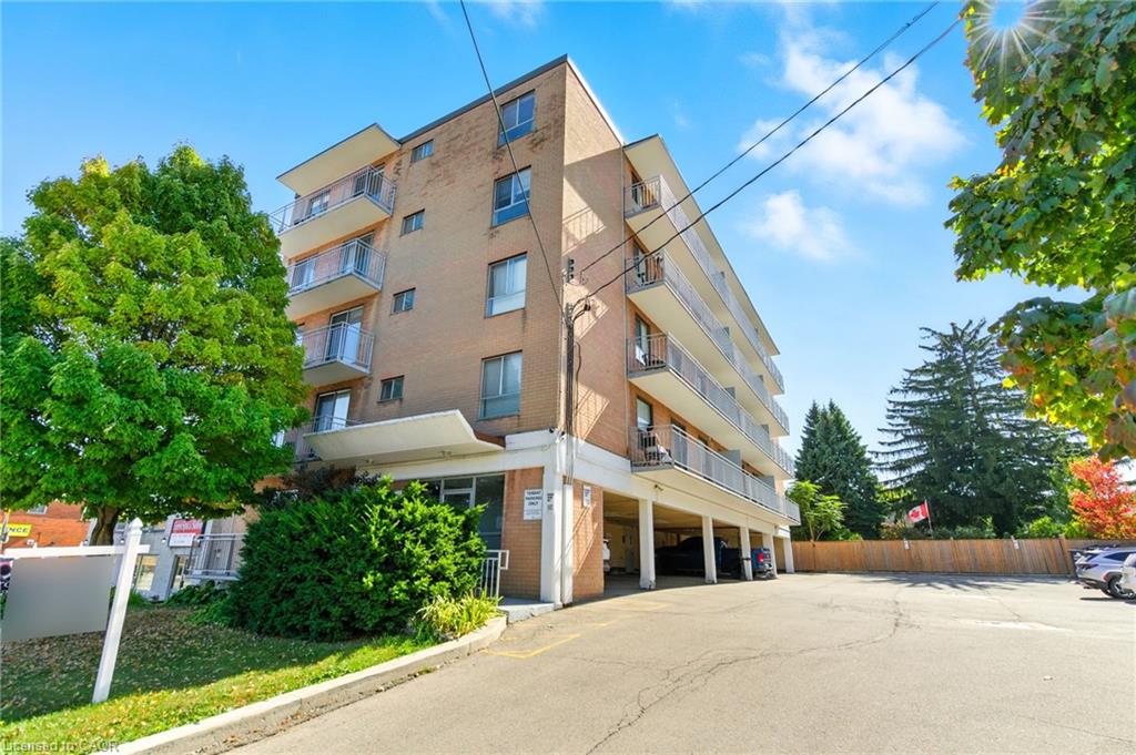 22-2322 King Street E Property Photo 1