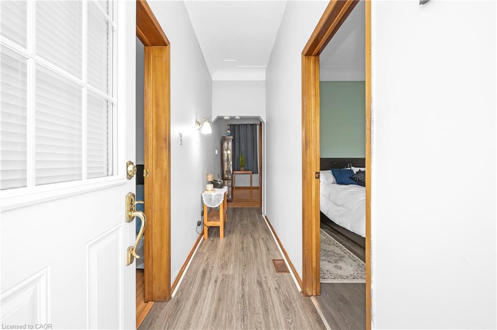 127 East Avenue N Property Photo 4