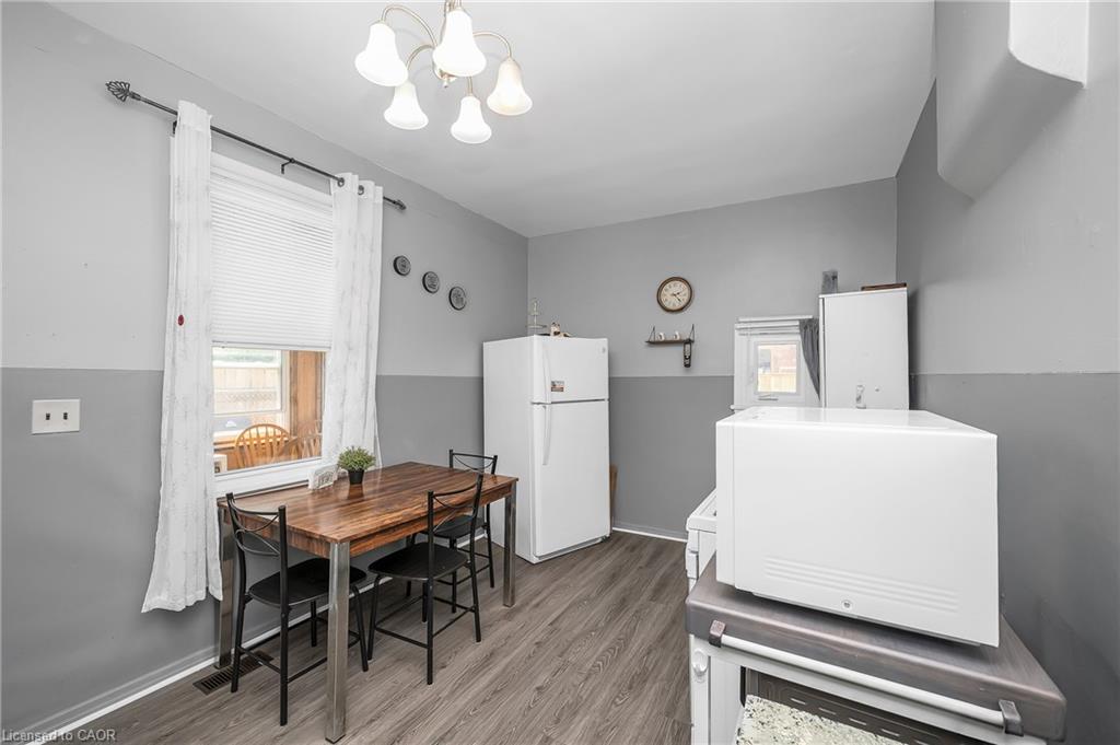 127 East Avenue N Property Photo 16