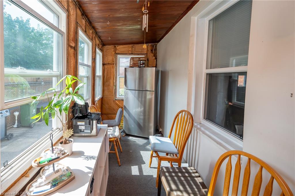 127 East Avenue N Property Photo 18