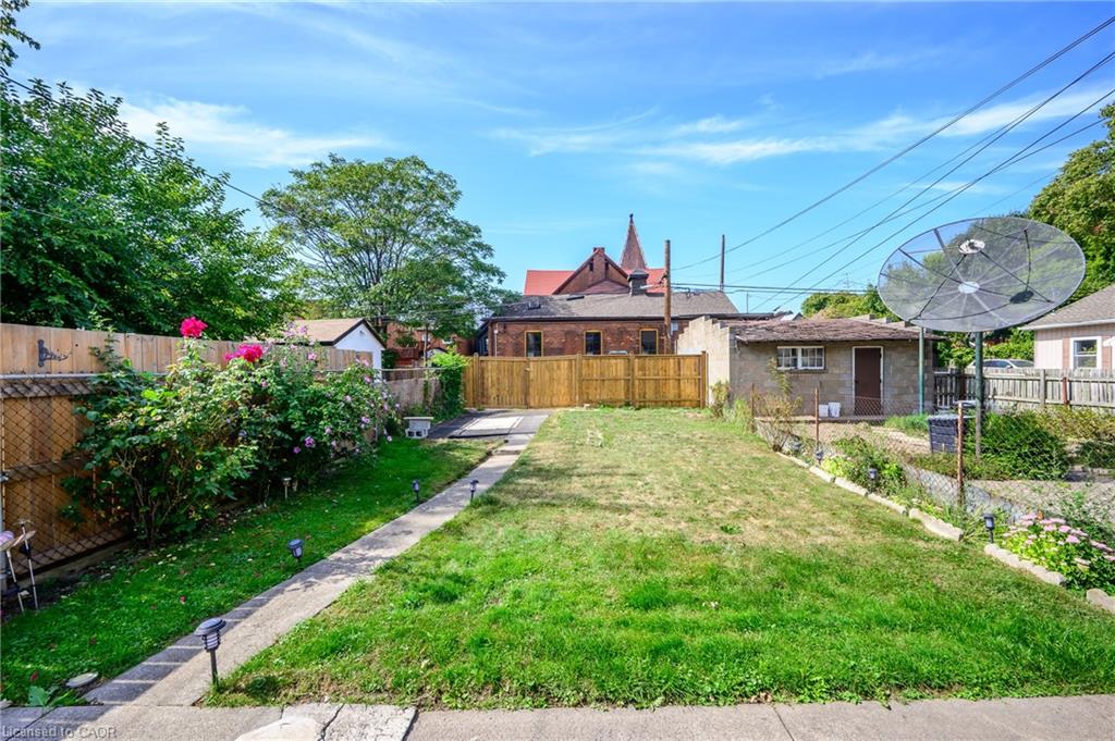 127 East Avenue N Property Photo 26