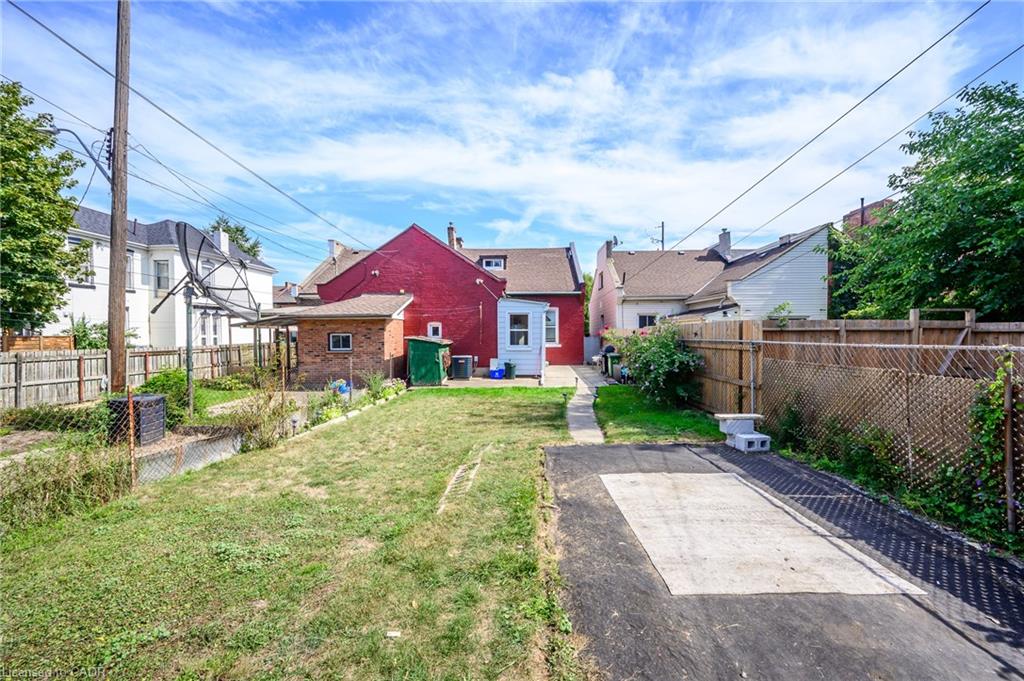 127 East Avenue N Property Photo 28