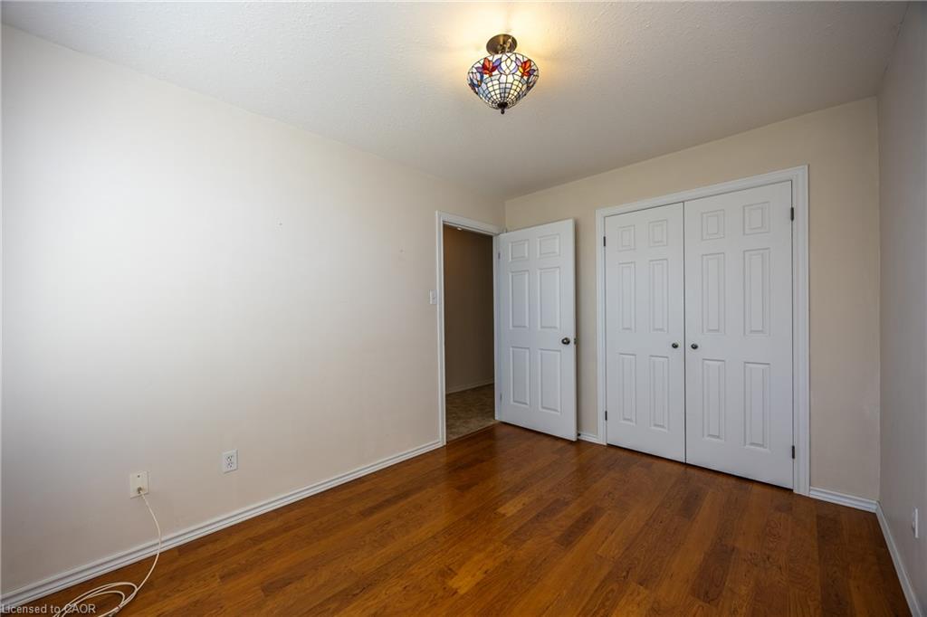5-510 Queensway W Property Photo 6