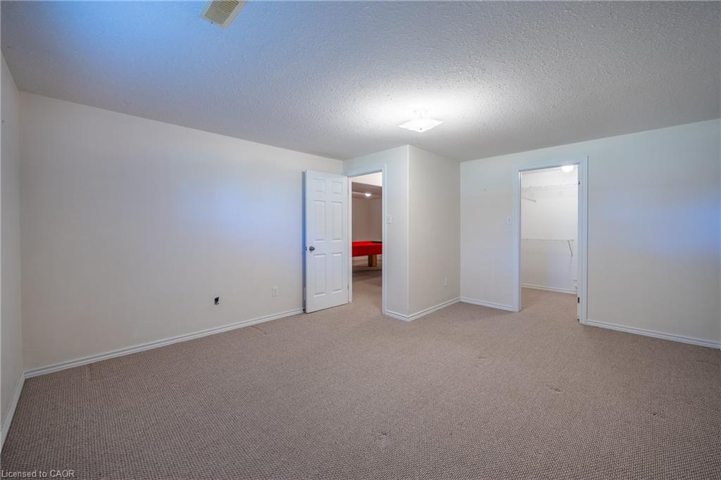 5-510 Queensway W Property Photo 19