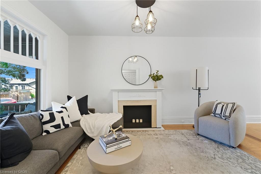 13 Bruce Street Property Photo 1