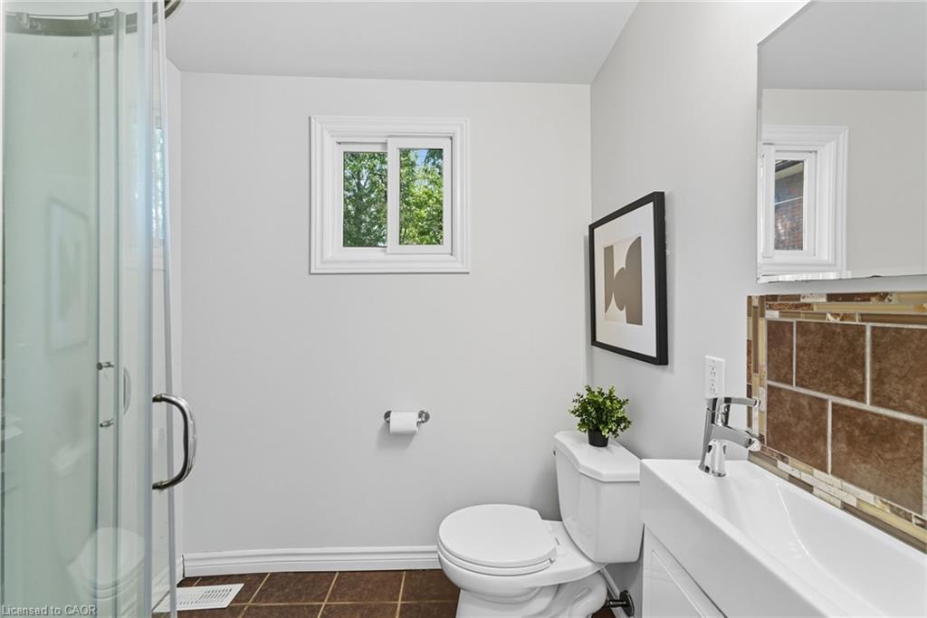 13 Bruce Street Property Photo 16