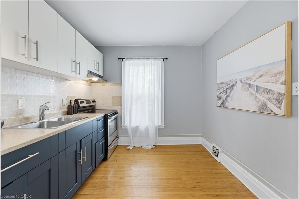 13 Bruce Street Property Photo 21