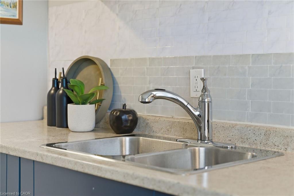 13 Bruce Street Property Photo 23