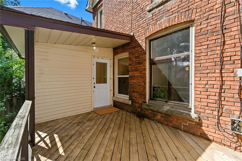 13 Bruce Street Property Photo 32