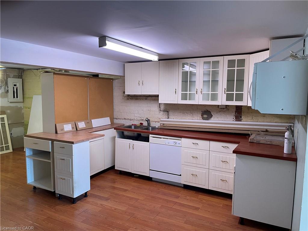 222 Chestnut Street Property Photo 9