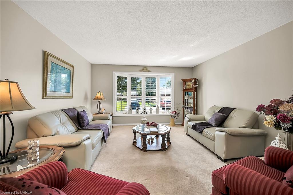 20-570 West Street Property Photo 4