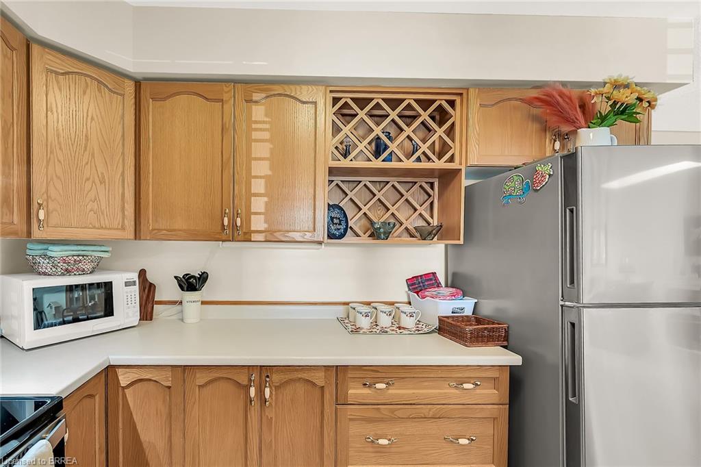 20-570 West Street Property Photo 9