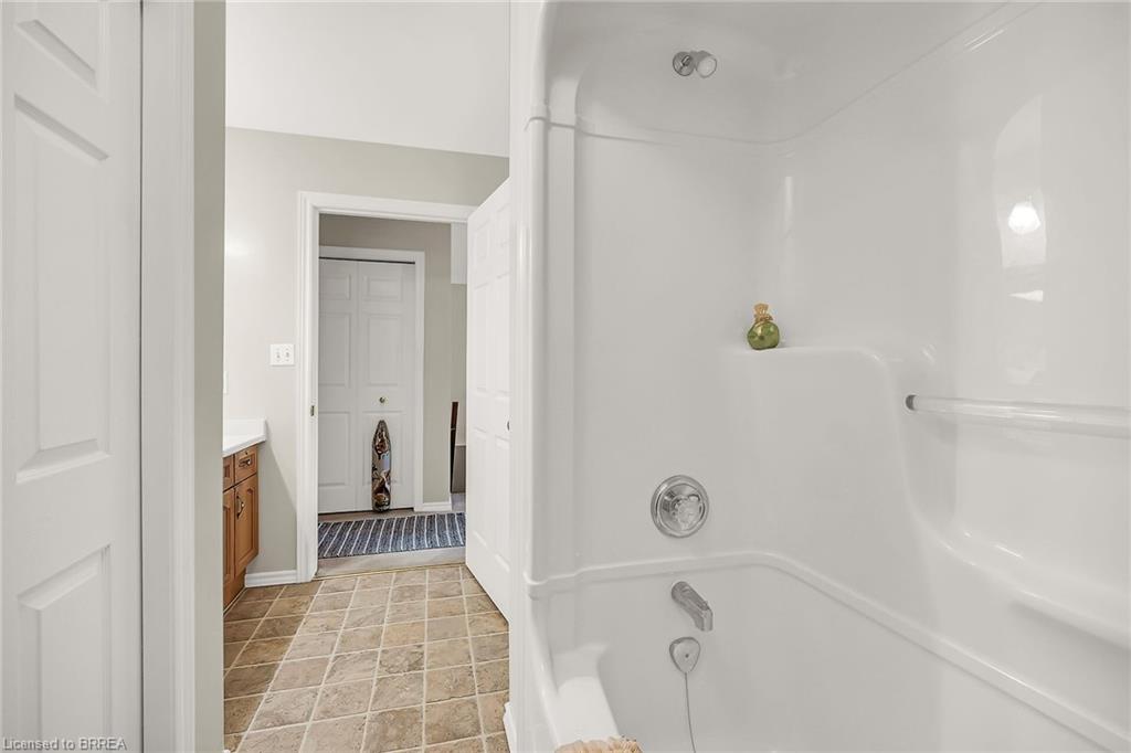 20-570 West Street Property Photo 12