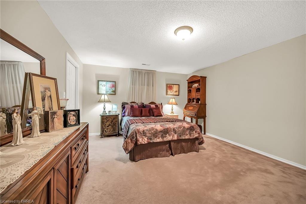 20-570 West Street Property Photo 19