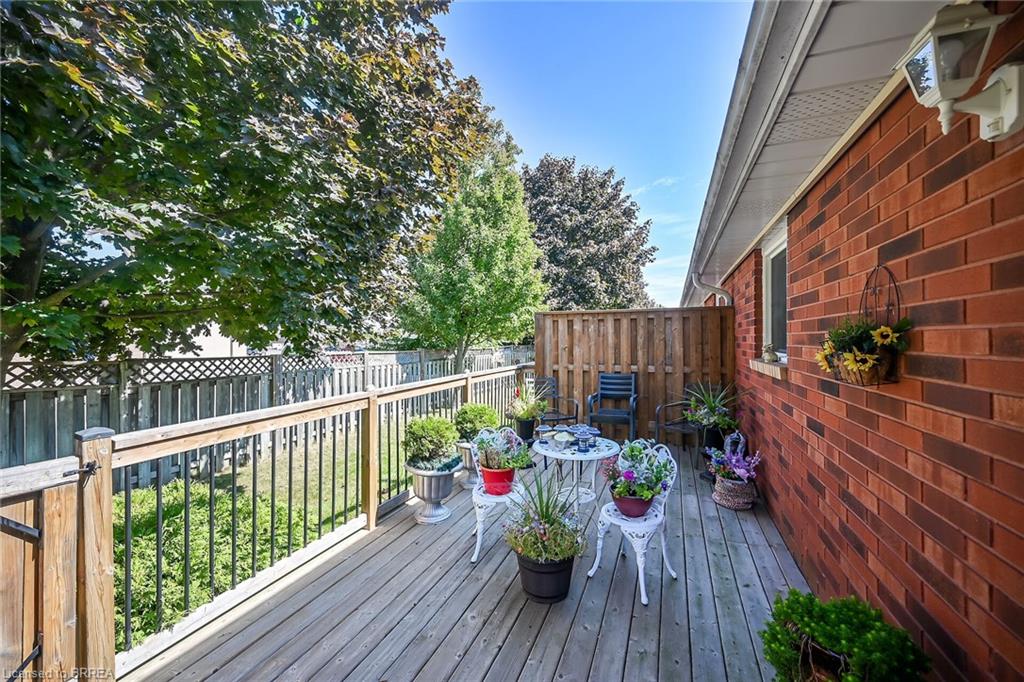 20-570 West Street Property Photo 23