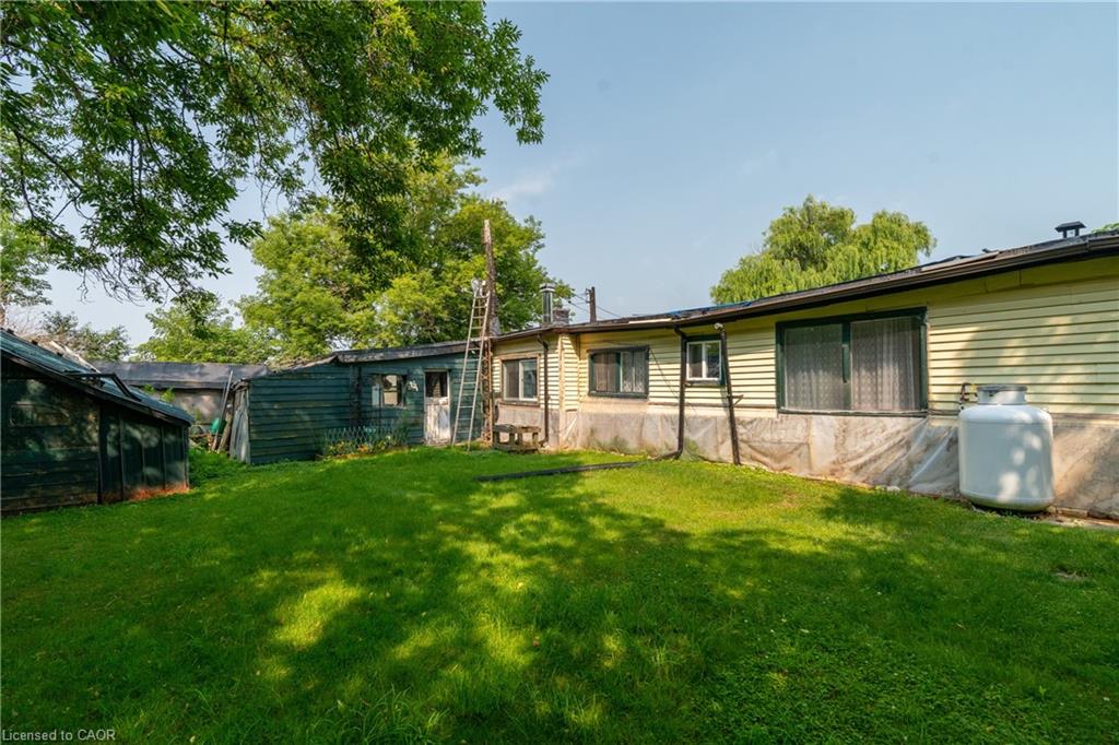 1264 Parkinson Road Property Photo 15