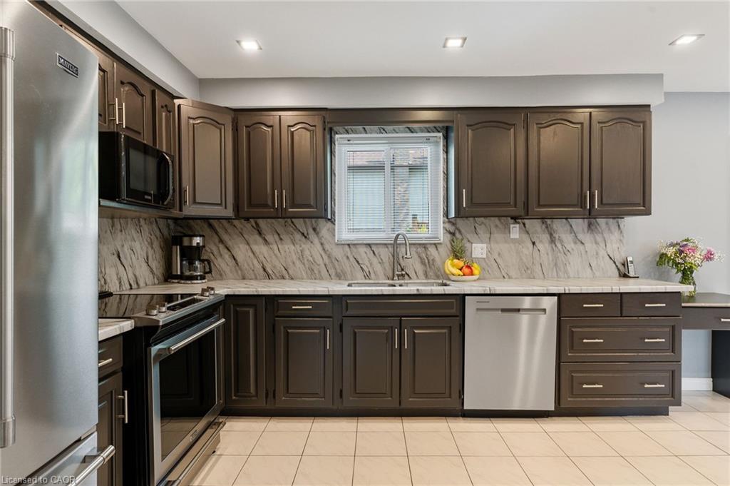 25 Burke Drive Property Photo 16