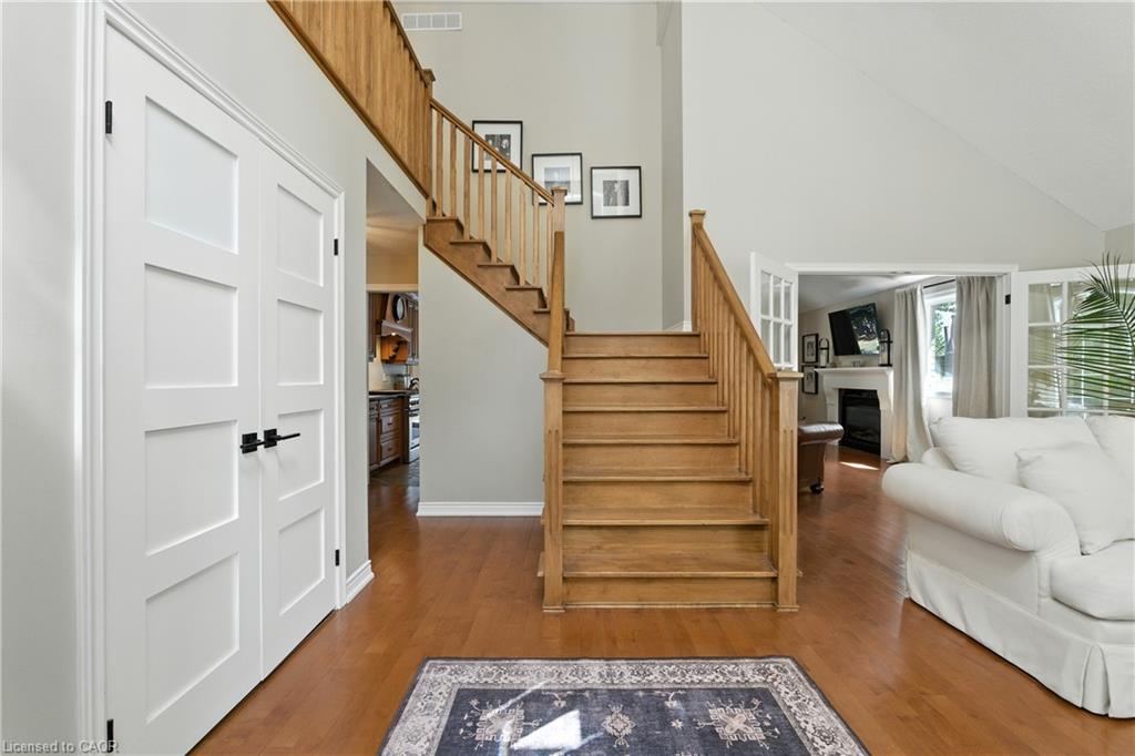 2139 Bushtrail Court Property Photo 4