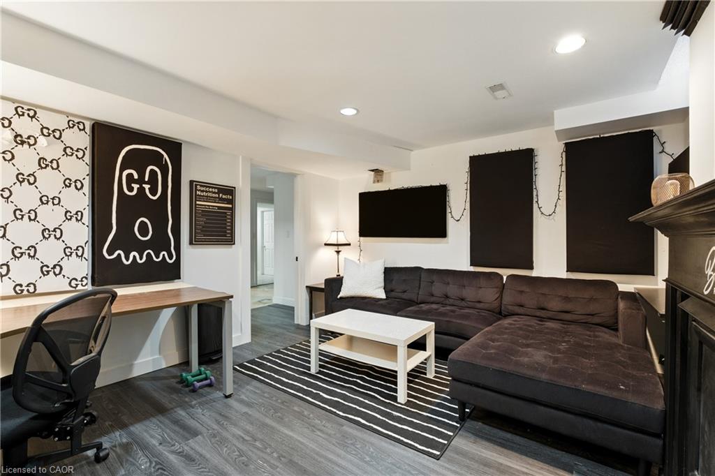 2139 Bushtrail Court Property Photo 29