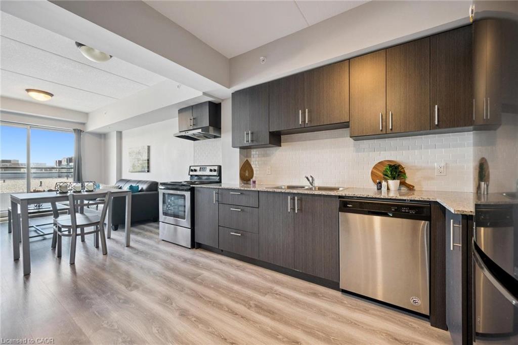 F515-275 Larch Street Property Photo 1