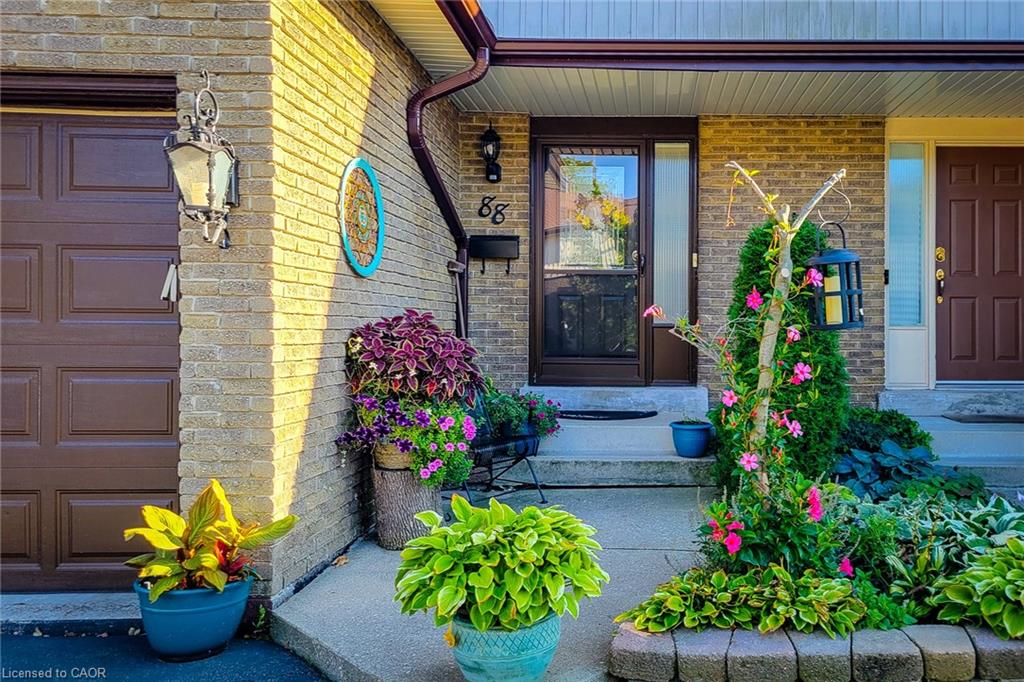 88-1115 Paramount Drive Property Photo 2