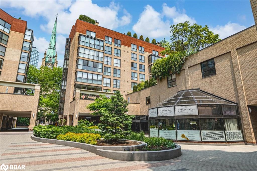 824-80 Front Street E