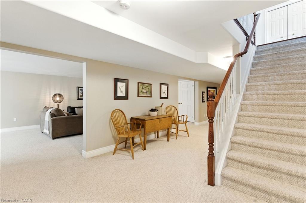 10 Featherstone Avenue Property Photo 33