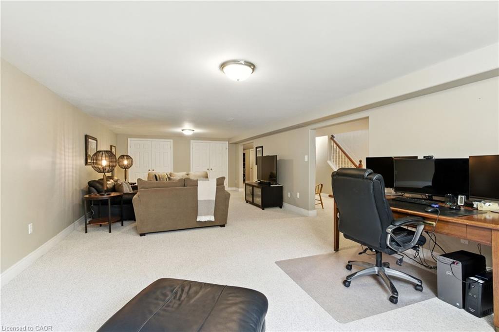 10 Featherstone Avenue Property Photo 36