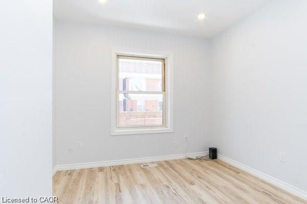 1-45 Fairleigh Avenue N Property Photo 9