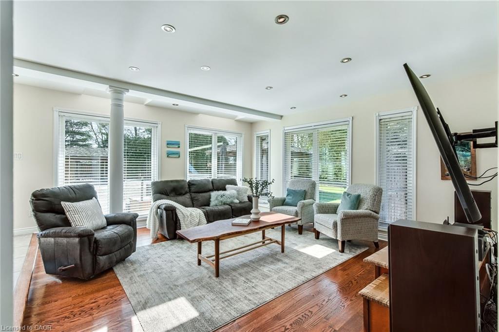 24 John Martin Crescent Property Photo 7