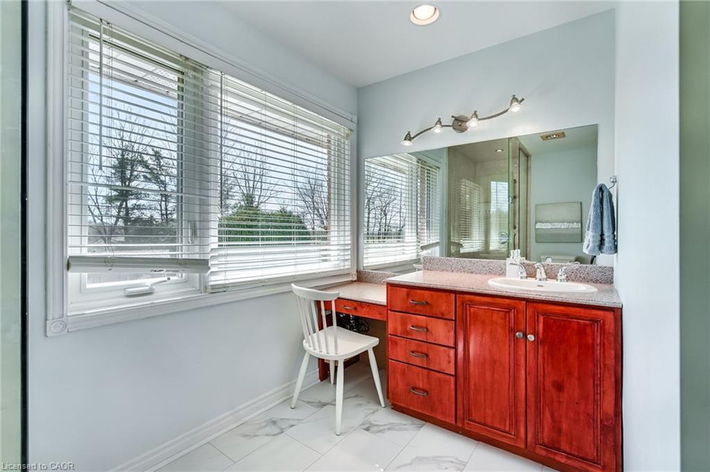 24 John Martin Crescent Property Photo 20