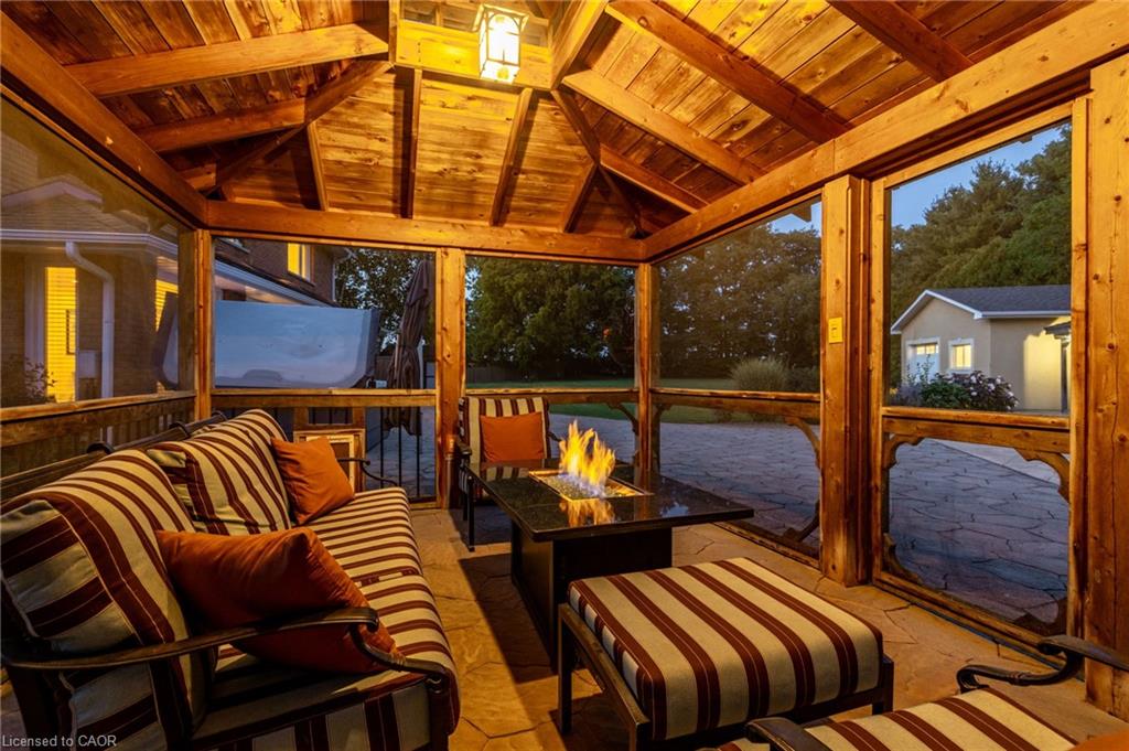 24 John Martin Crescent Property Photo 28