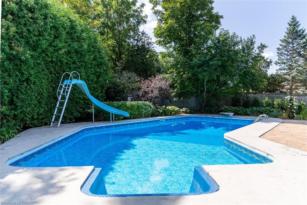 24 John Martin Crescent Property Photo 29