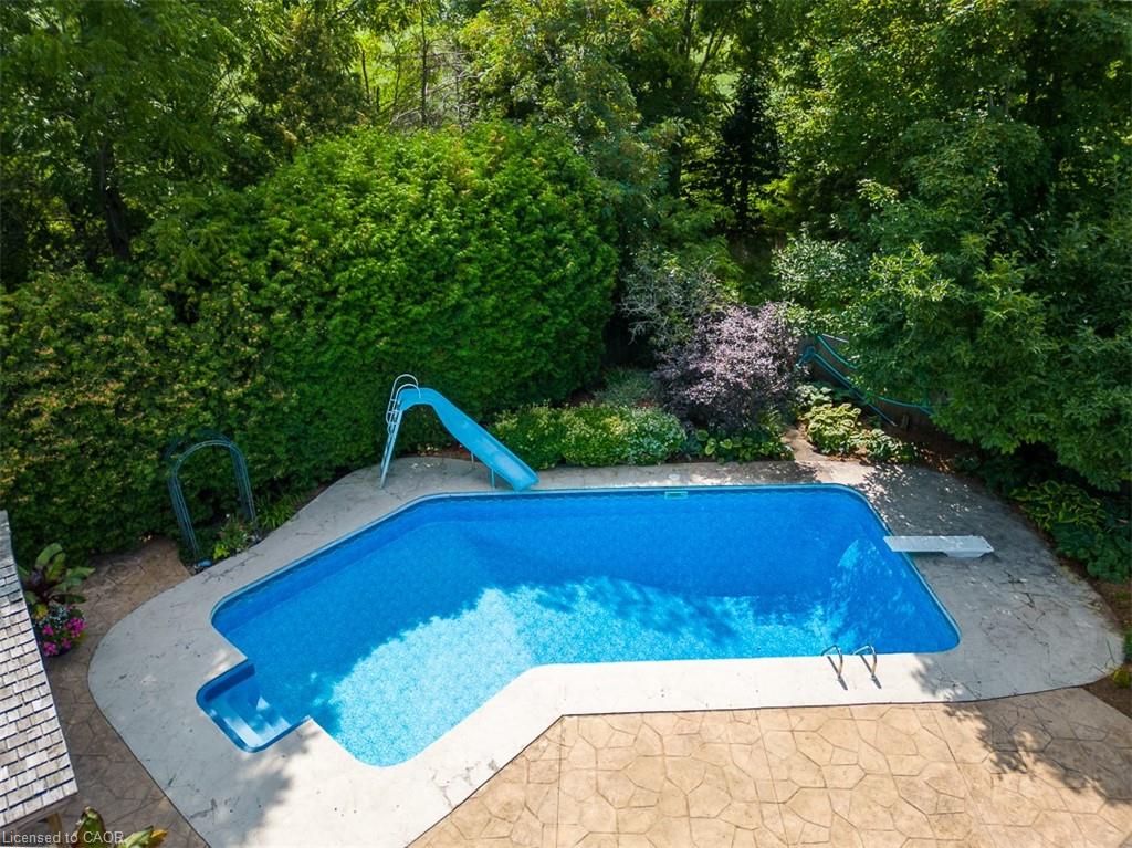 24 John Martin Crescent Property Photo 30