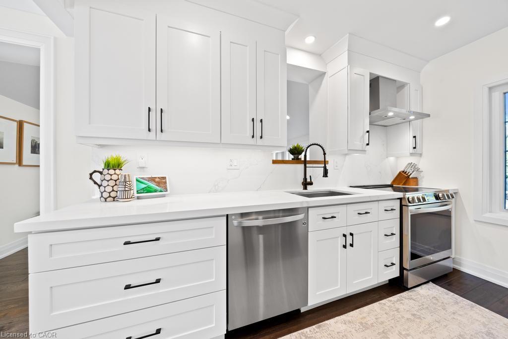 321 Guelph Line Property Photo 15