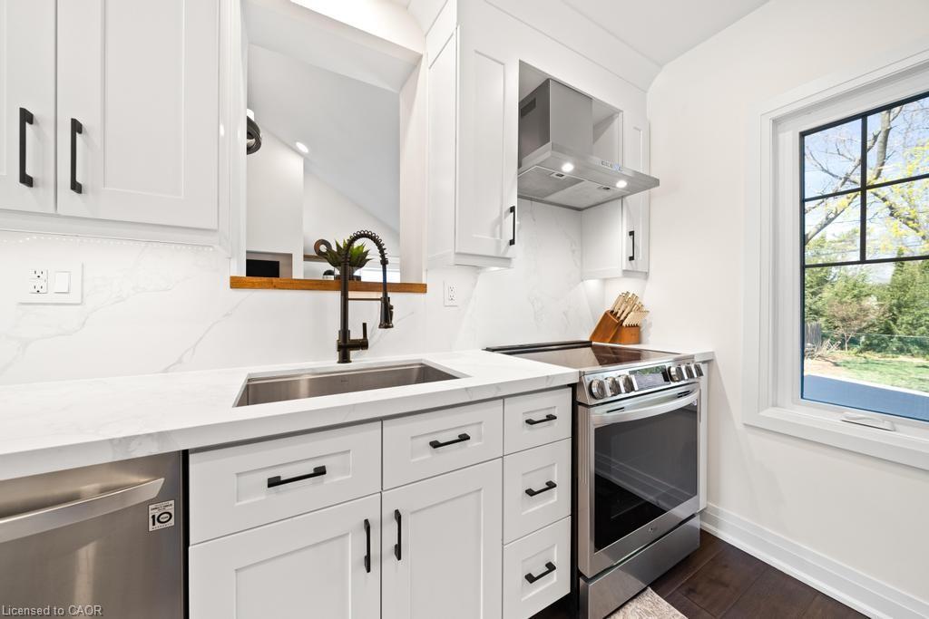 321 Guelph Line Property Photo 16