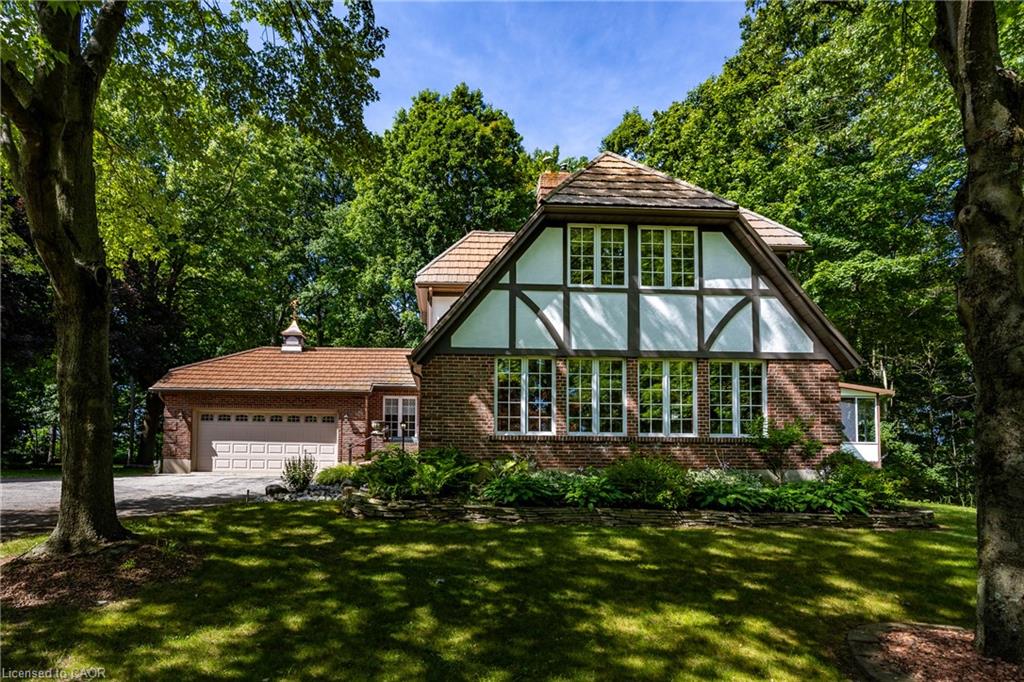 21 Mcdowell Road W Property Photo 1