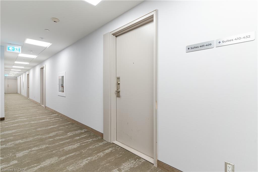 409-681 Yonge Street Property Photo 2