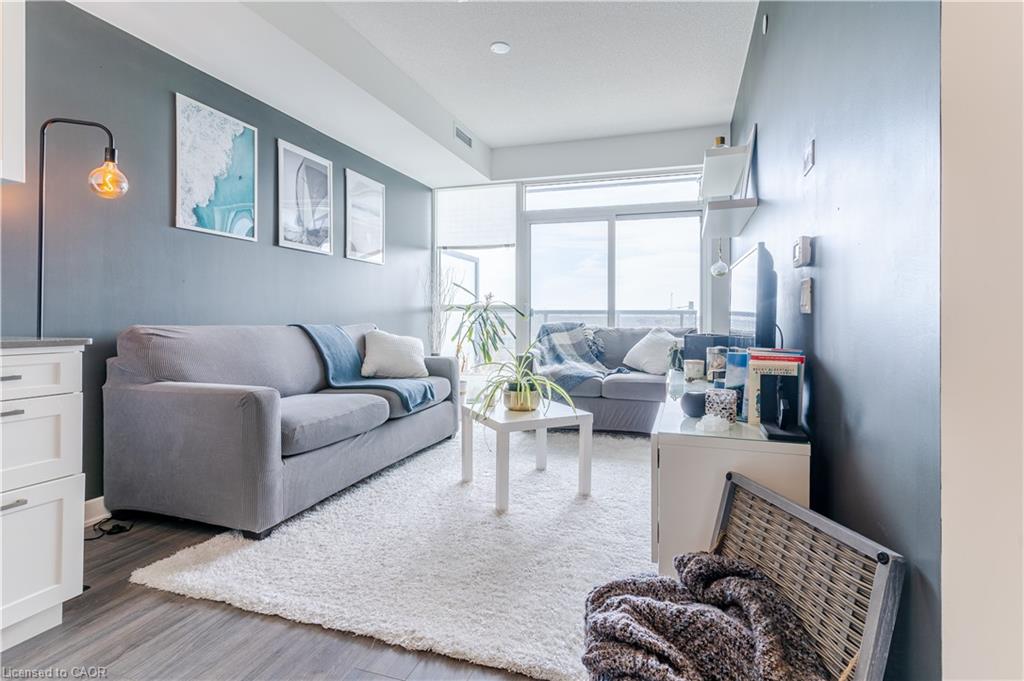 409-681 Yonge Street Property Photo 4