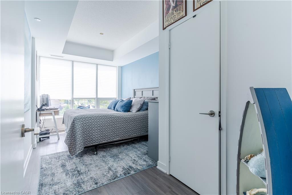 409-681 Yonge Street Property Photo 8