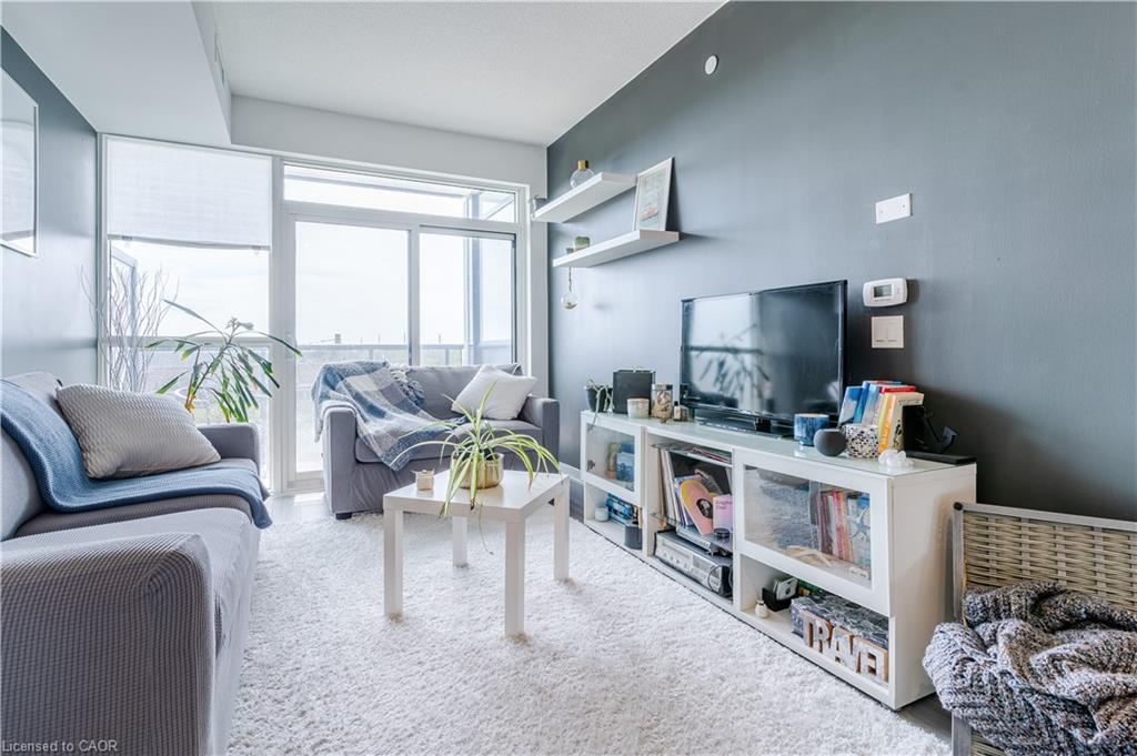 409-681 Yonge Street Property Photo 9