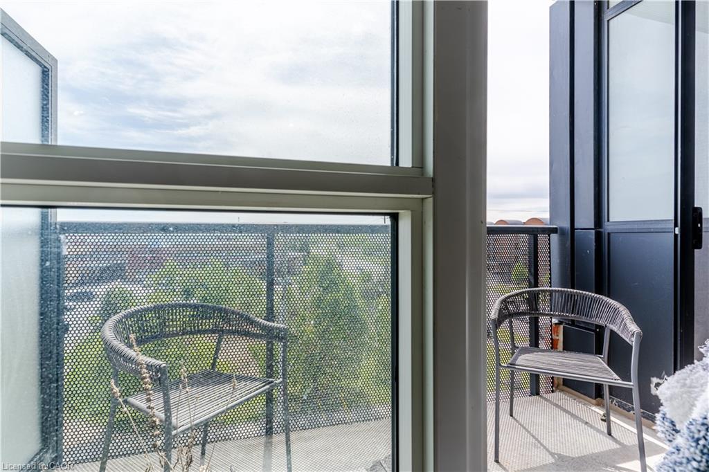 409-681 Yonge Street Property Photo 15